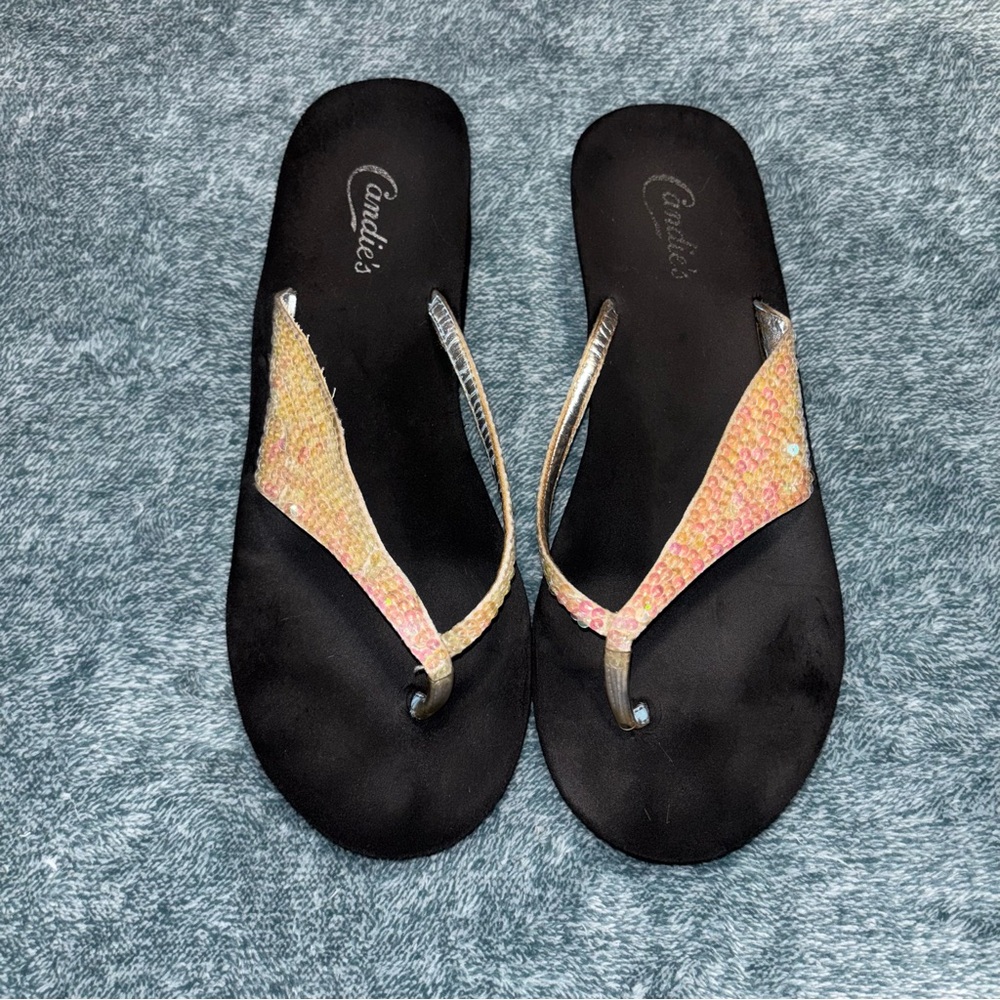 Candie’s Y2K Sequined Stacked Thong Sandals in Champagne Women’s Size 8.5